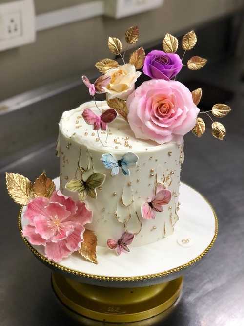 Floral Cakes – Whipped.in