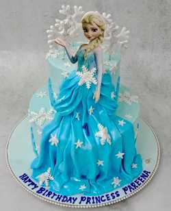 3D Princess Frozen Theme Cakes for Kids - Deliciae Cakes