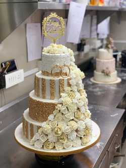 Best Engagement Cake Shop In Mumbai - Deliciae Cakes