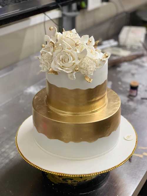 Anniversary Cakes – The Cake Guru
