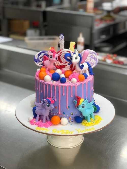 Favorite Rainbow Cake (A fun kids birthday cake!)