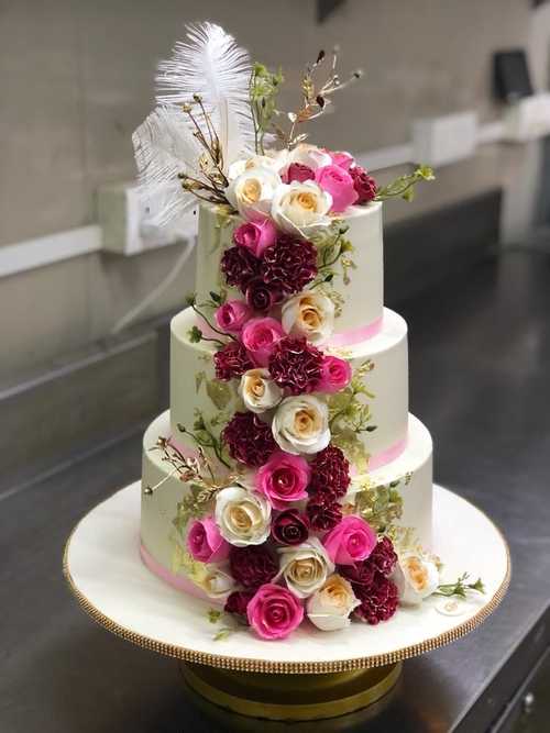 Cute Anniversary Cake – Patisserie Fleur