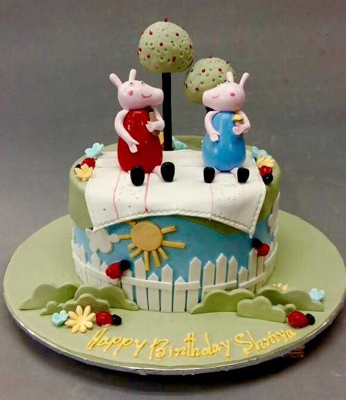 Peppa Pig and George Cake – My first 3D fondant cake toppers | Bakedy Cake