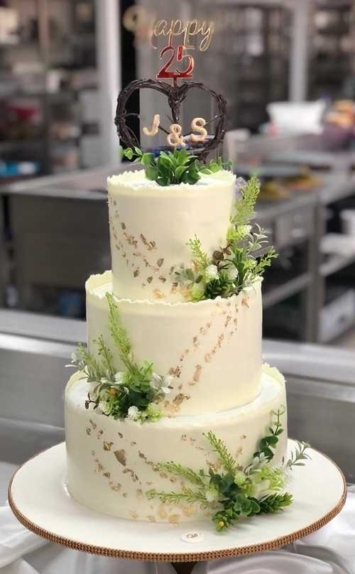 2- Tier Engagement Cake